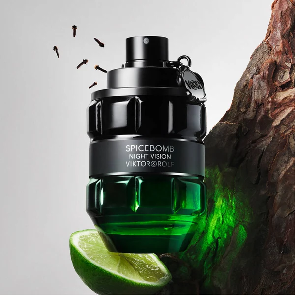 Viktor & Rolf Spicebomb Night Vision Eau de Toilette 90 ml — ambientada
